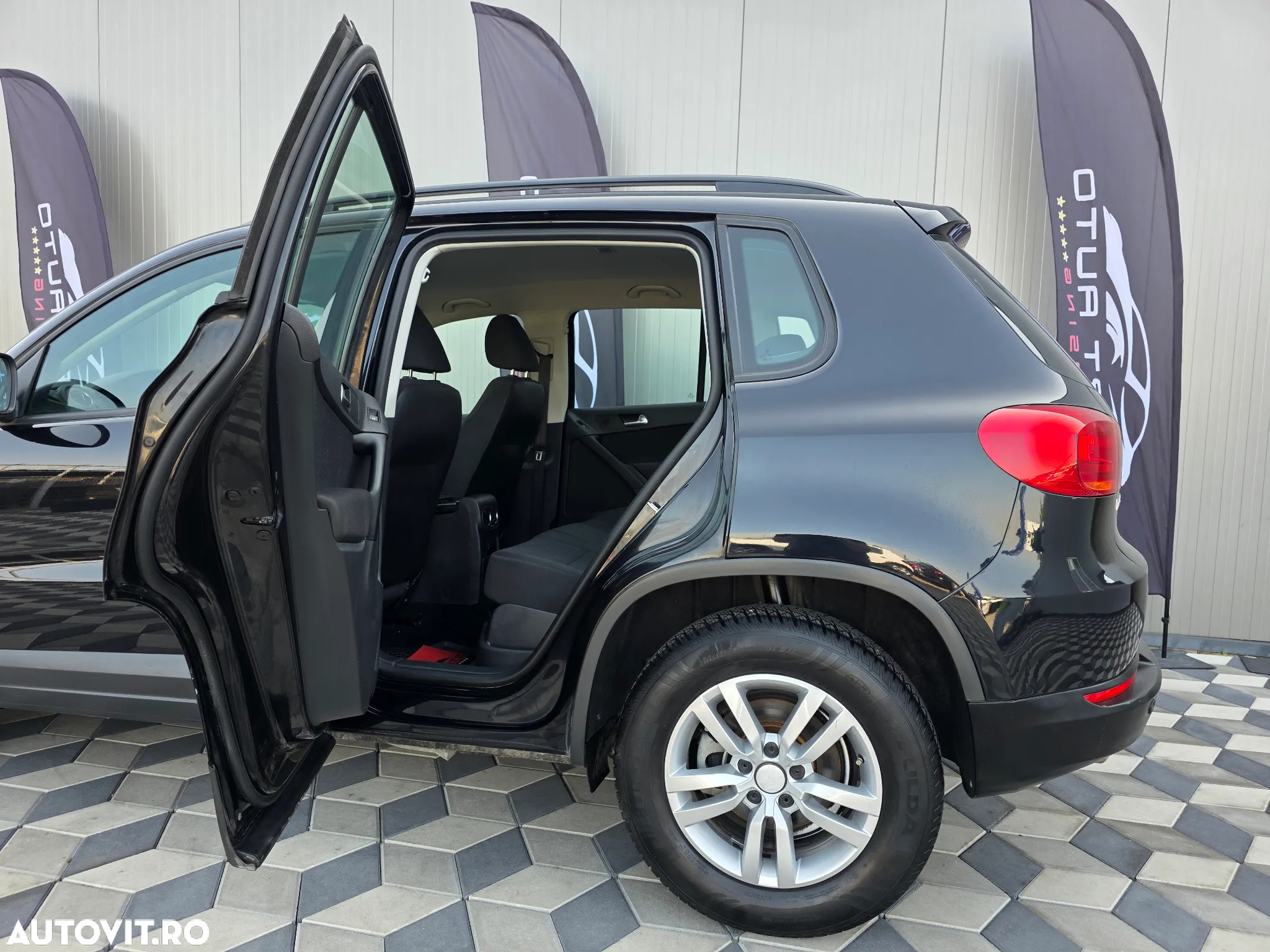 Volkswagen Tiguan 1.4 TSI BlueMotion Technology Trend & Fun - 28