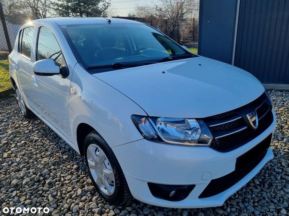 Dacia Sandero 1.2 16V 75 Laureate - 3