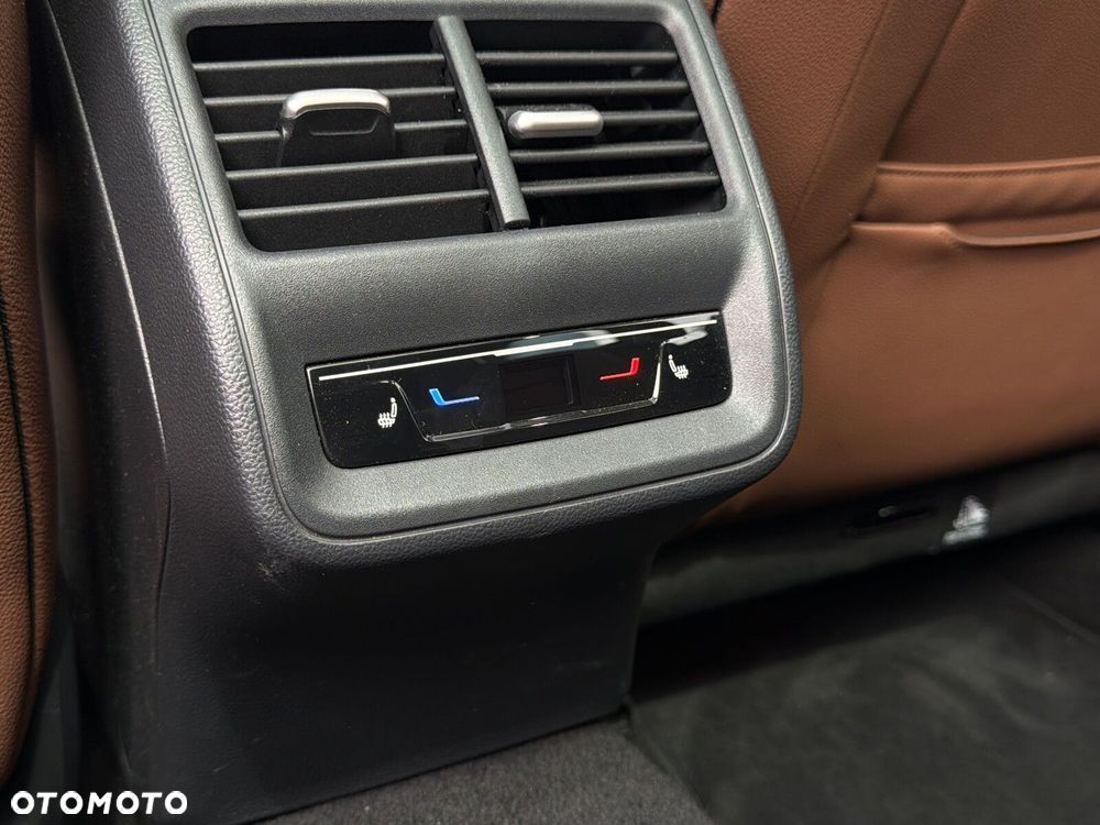 Skoda Superb 2.0 TDI SCR 4x4 L&K DSG - 37