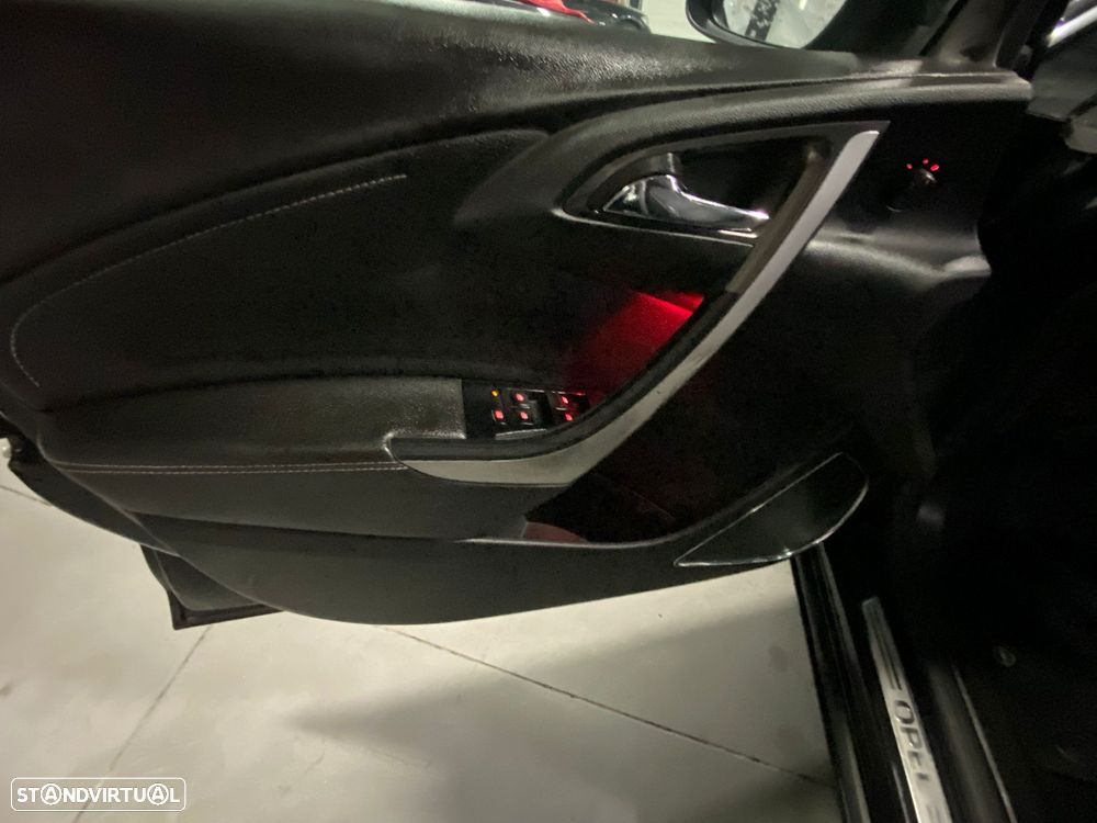 Opel Astra 1.3 CDTI Cosmo - 22