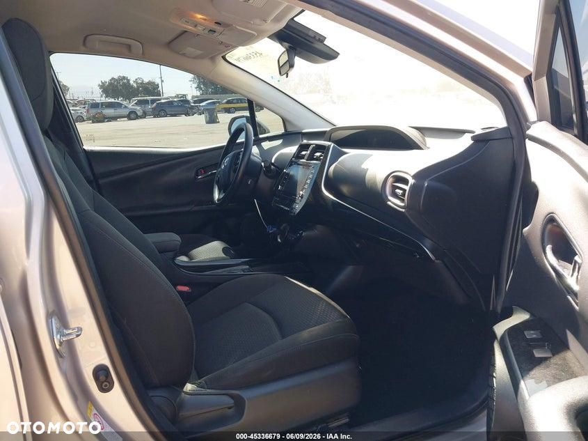 Toyota Prius 1.8 Hybrid Premium - 9