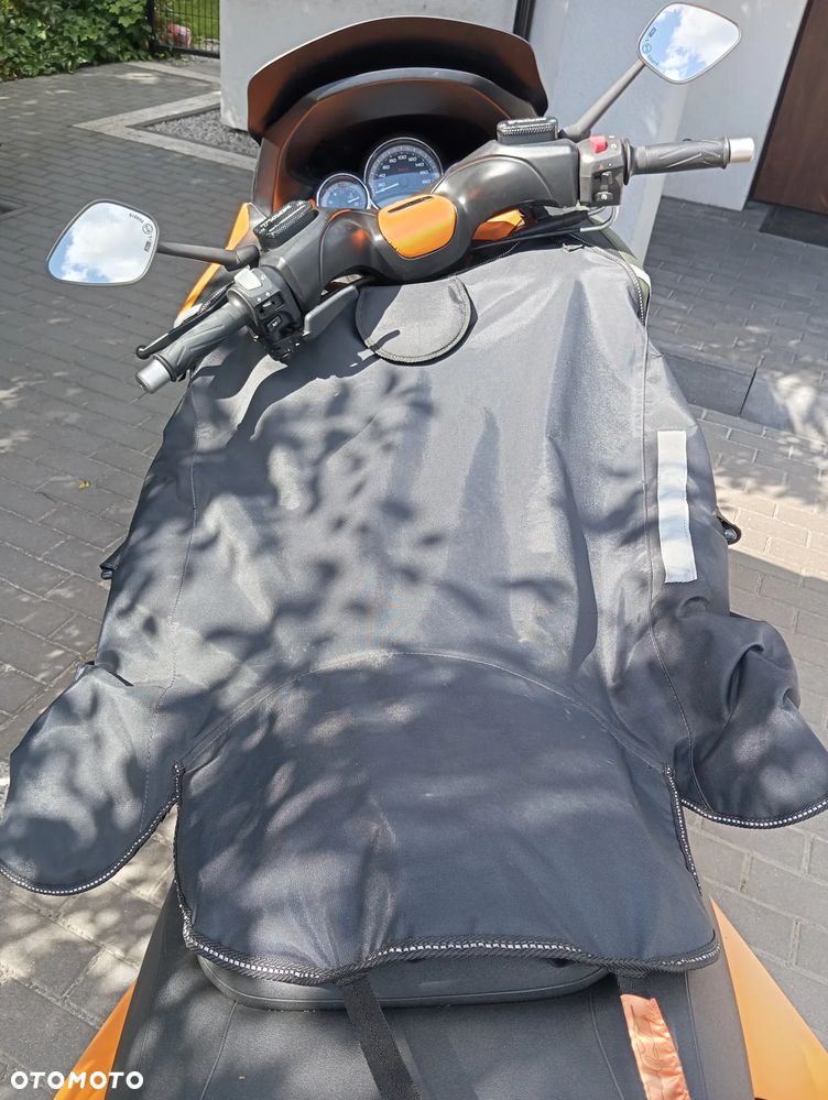Yamaha Tmax - 11