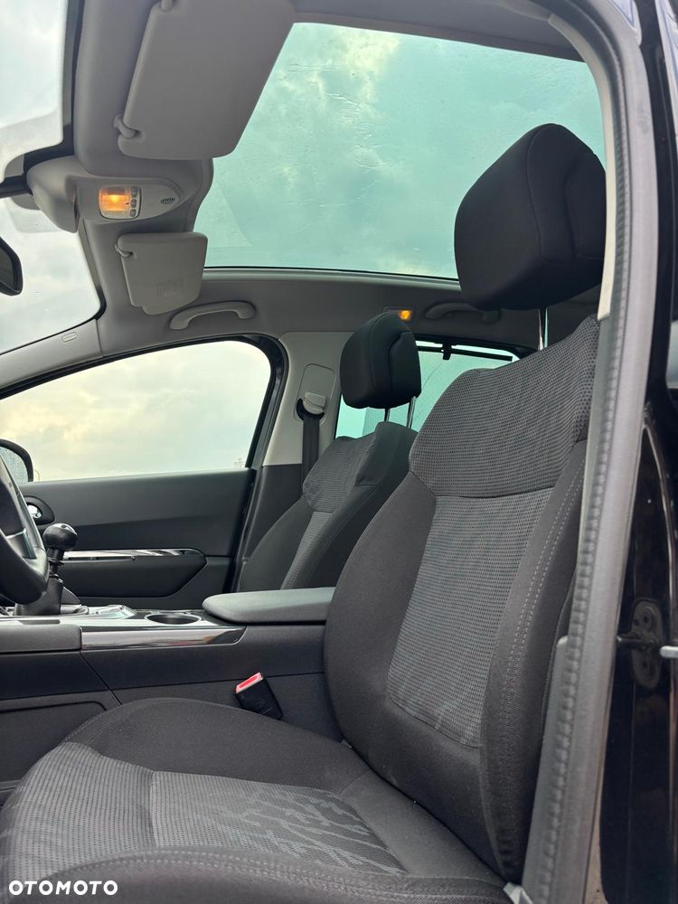 Peugeot 3008 2.0 HDi Premium+ - 14