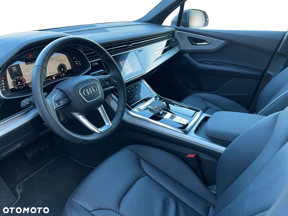 Audi Q7 - 11