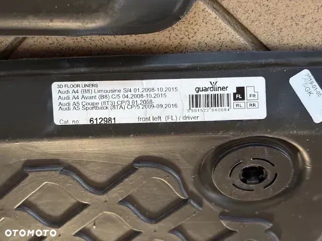KOMPLET DYWANIKI GUMOWE AUDI A4 B8 A5 - 8