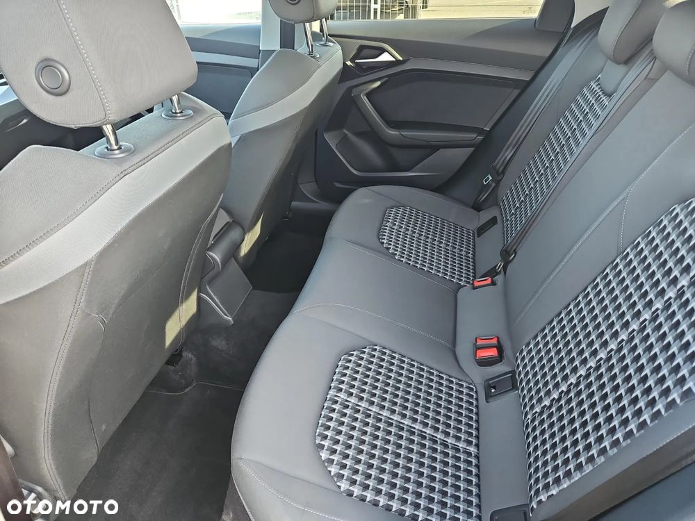 Audi A1 Allstreet - 10