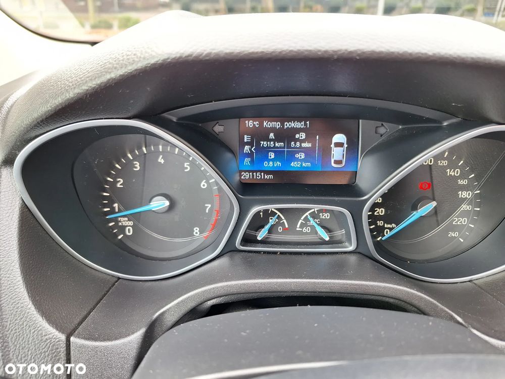 Ford Focus 1.5 EcoBoost Titanium ASS - 8