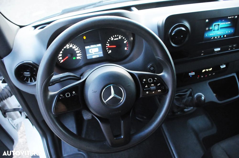 Mercedes-Benz Sprinter - 7