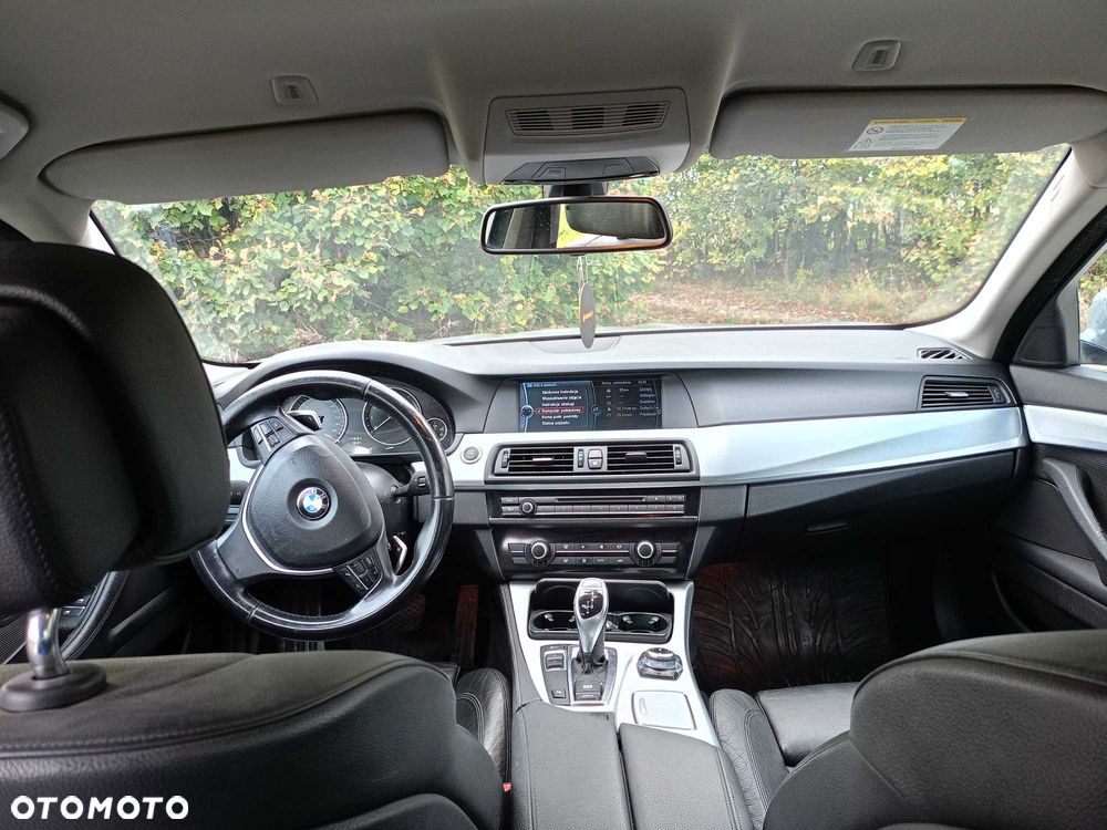 BMW 5 Series 2011 photo 5