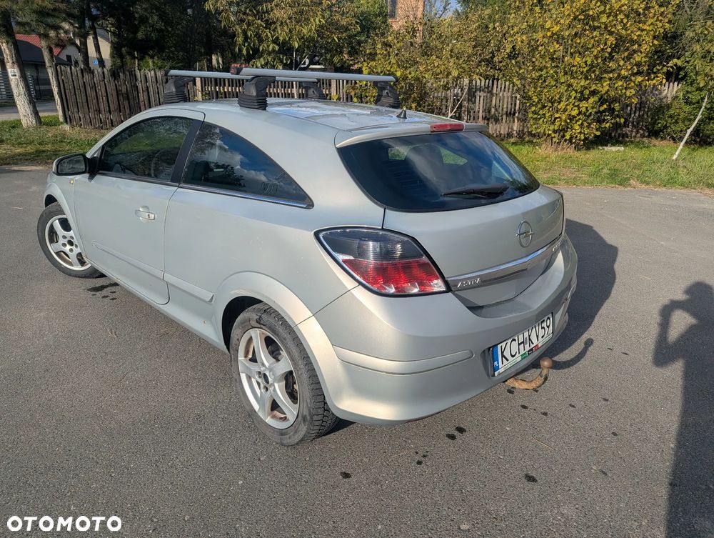 Opel Astra 1.9 CDTI Cosmo - 9