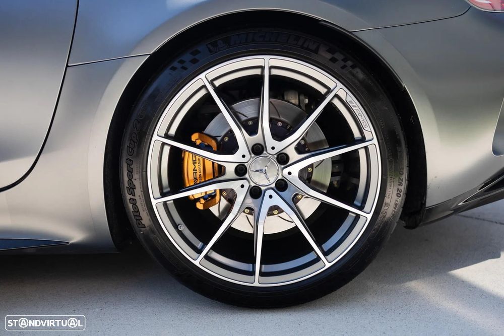 Mercedes-Benz AMG GT R - 31