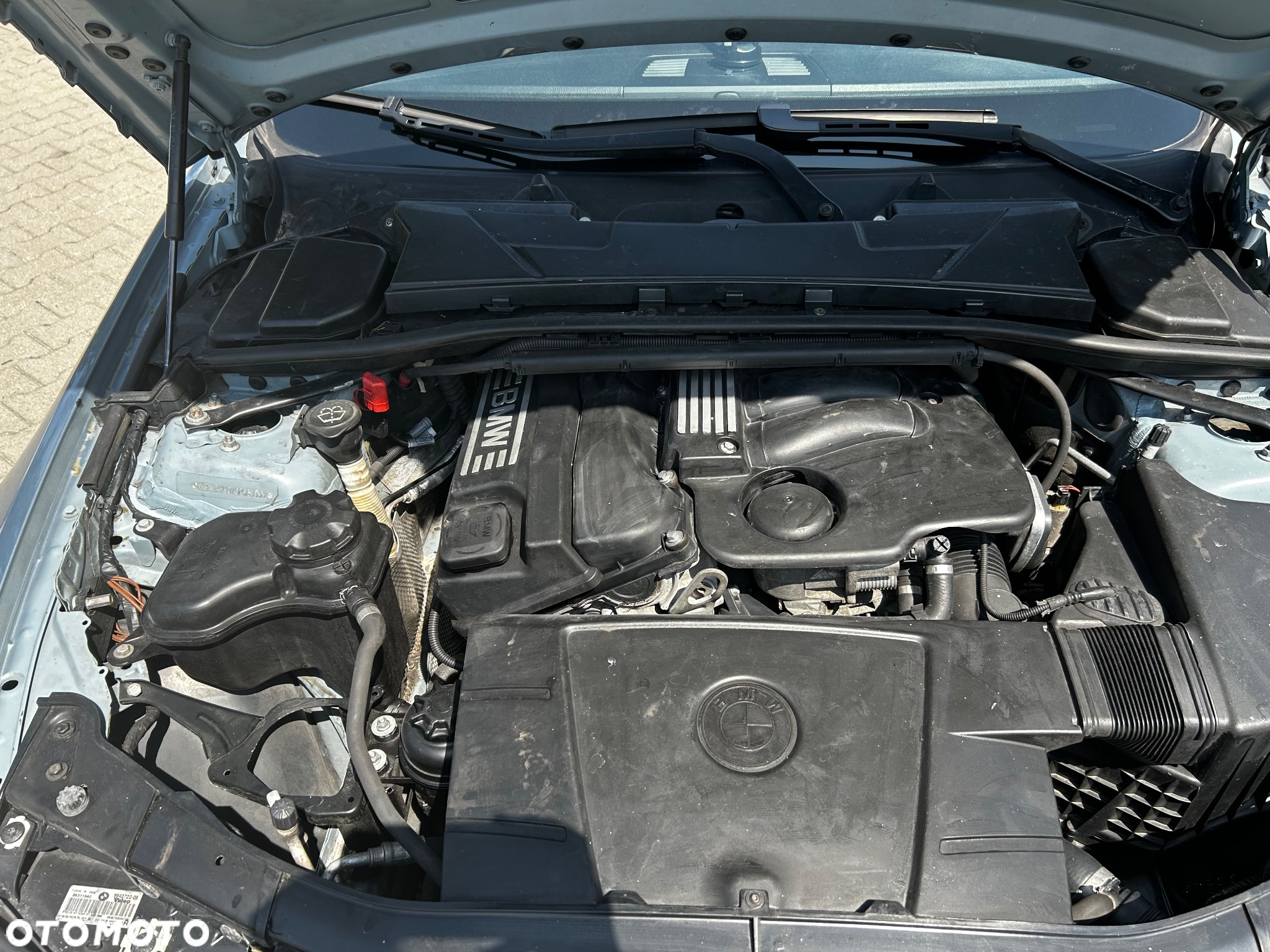 BMW Seria 3 320i Touring - 27