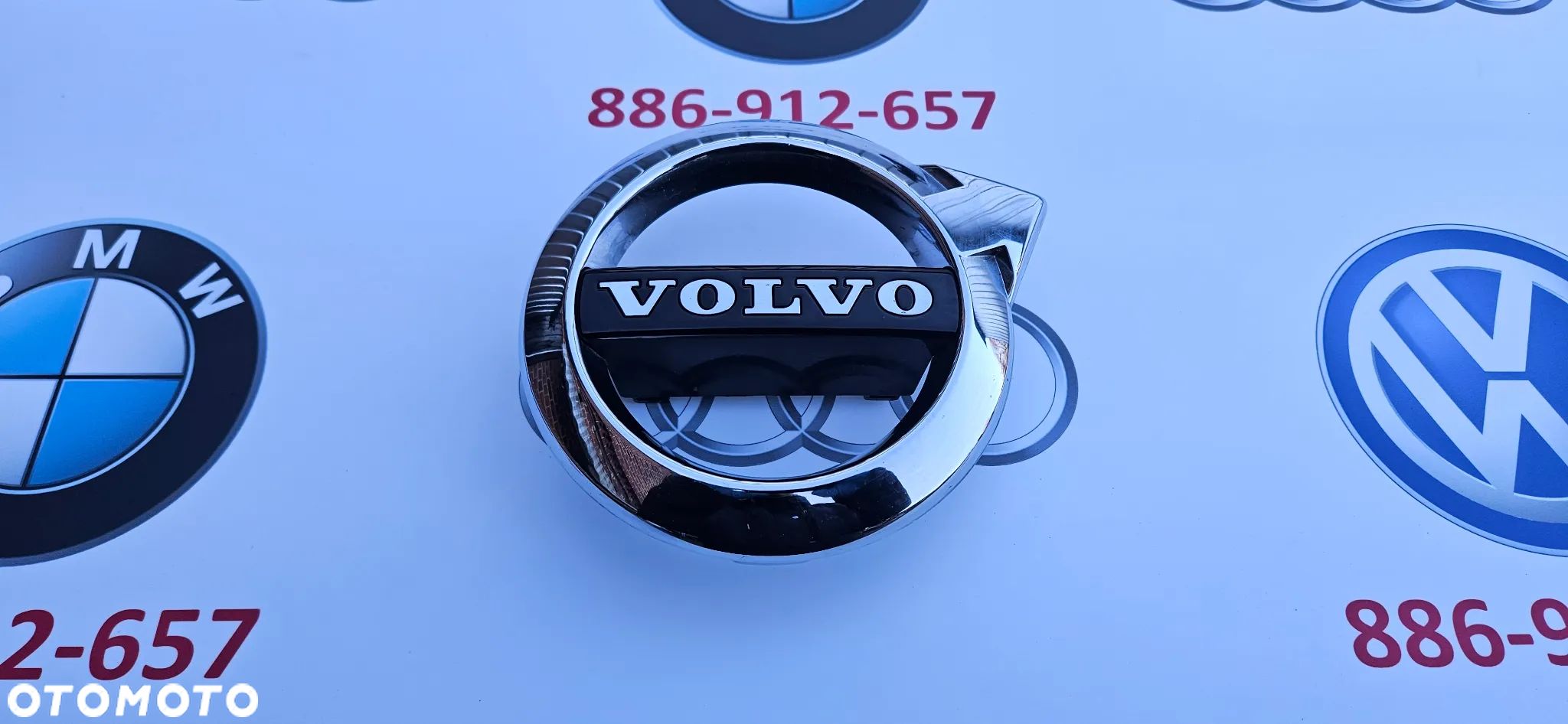 Volvo XC 60 2018- XC 90 2016- V90 S90 2016- Znaczek atrapy Logo Emblemat Grill 31383645  Oryginał Ładny - 1