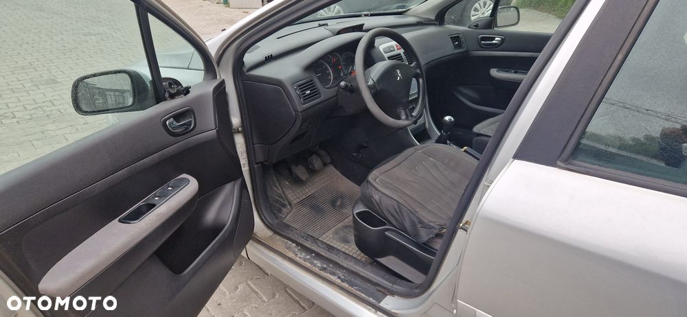Peugeot 307 1.6 XR - 8