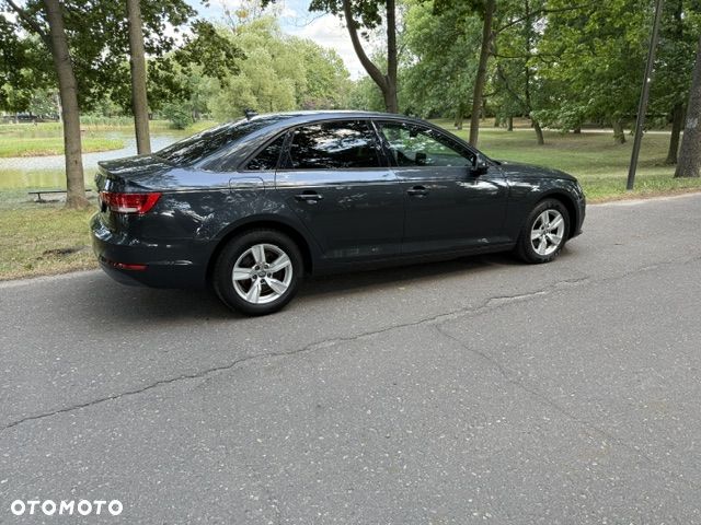 Audi A4 Limousine 2.0 TDI 112g DPF Attraction - 21