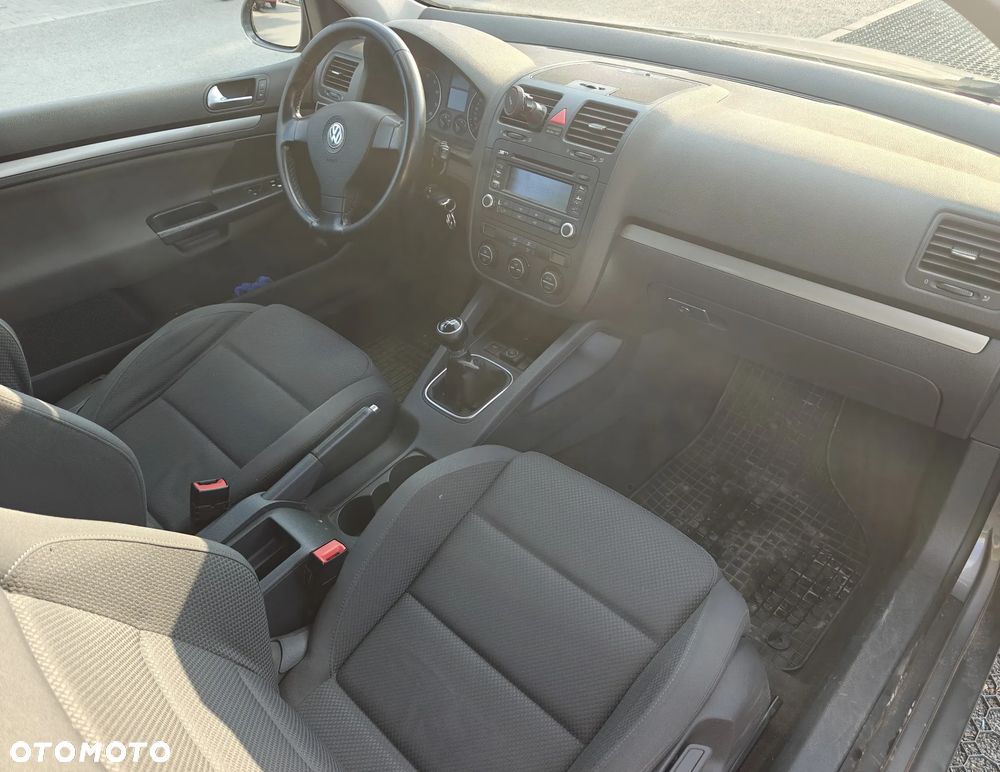 Volkswagen Golf 1.6 Comfortline - 9