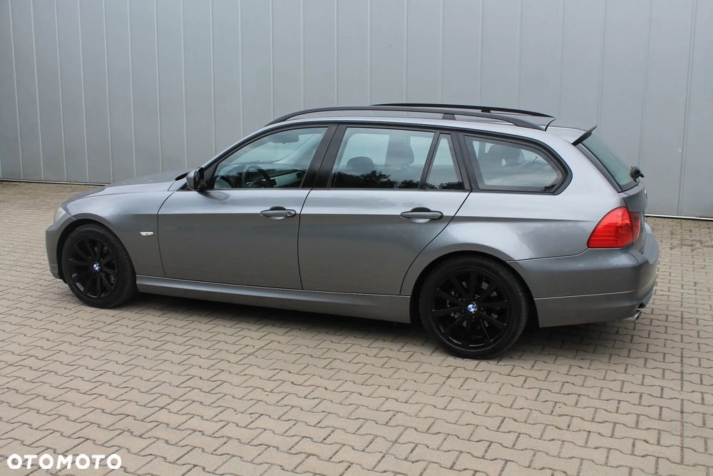 BMW Seria 3 318d DPF Edition Exclusive - 16