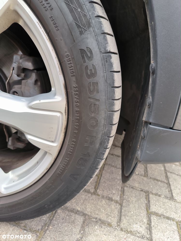 Ford Kuga 2.0 TDCi 4x4 Titanium - 9