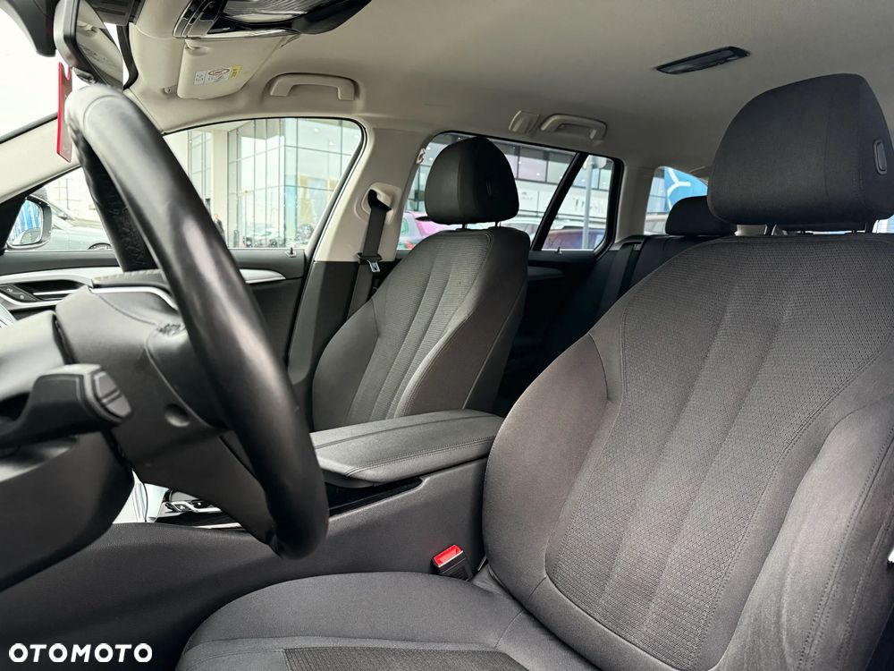 BMW Seria 5 520d xDrive Sport Line - 26