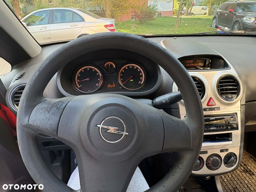 Opel Corsa 1.2 16V Essentia - 2