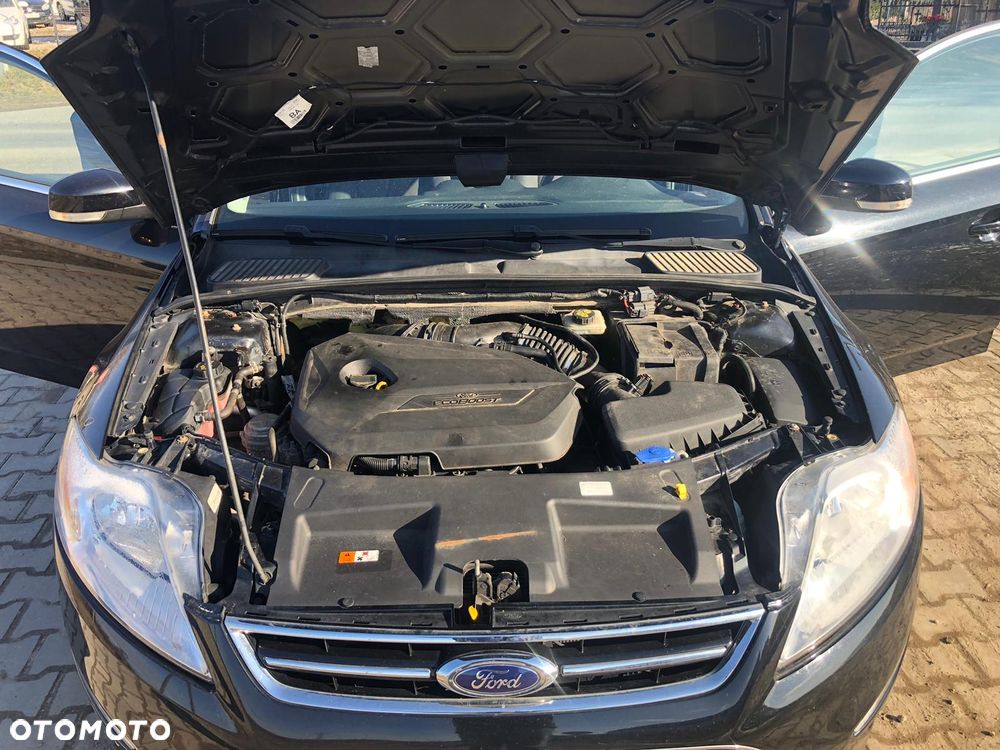 Ford Mondeo 1.6 T Ghia - 28