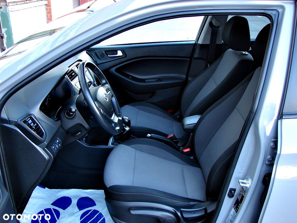 Hyundai i20 blue 1.2 YES!+ - 5
