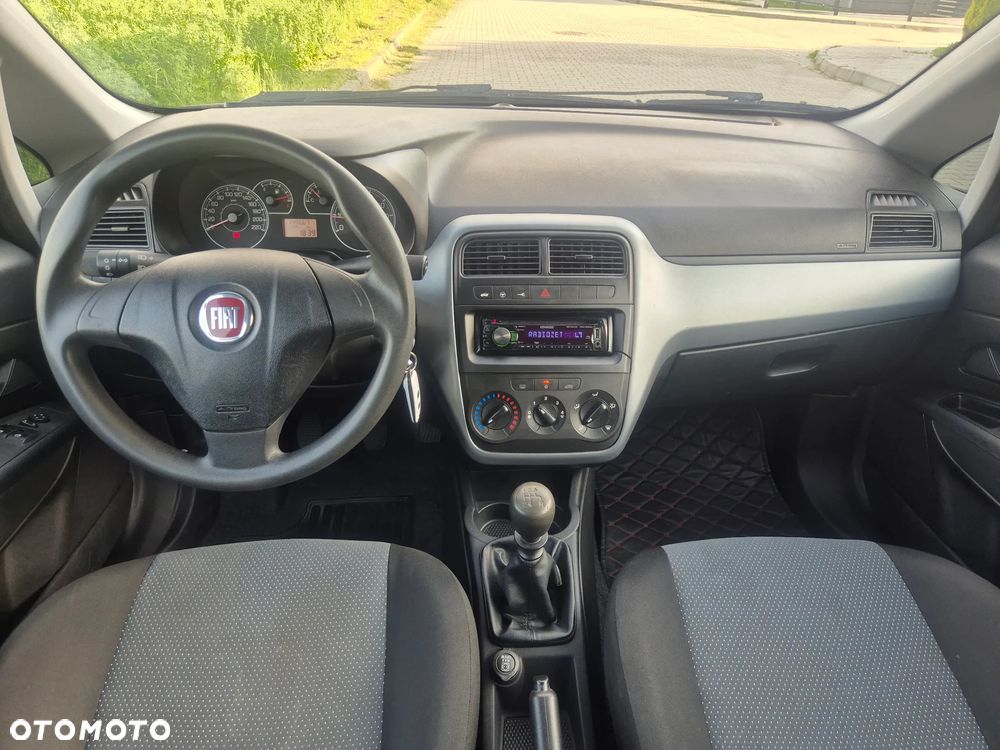 Fiat Grande Punto 1.2 8V Go - 18
