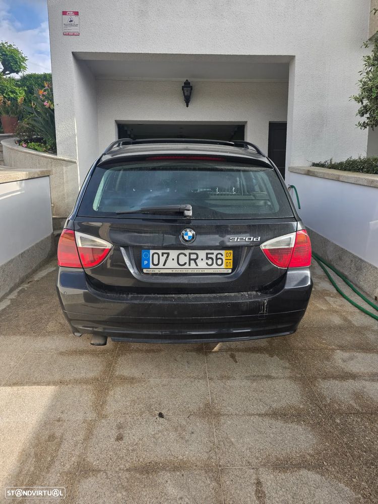 BMW 320 dA - 4