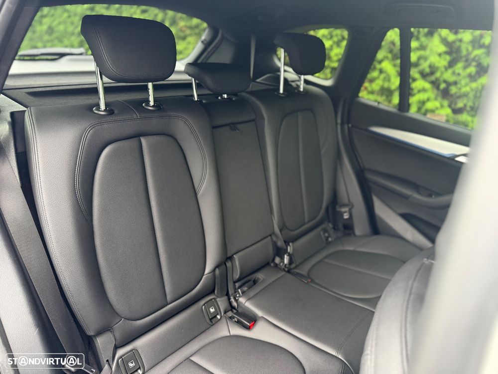 BMW X1 18 d sDrive Auto Pack M - 20