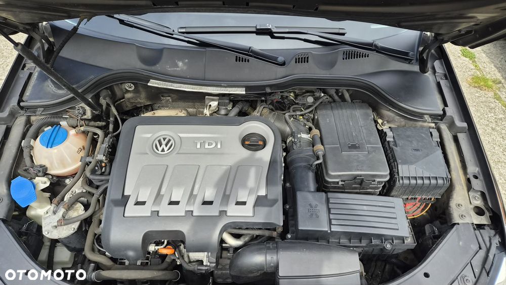 Volkswagen Passat 2.0 TDI Comfortline DSG - 13