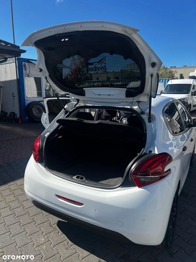 Peugeot 208 Blue-HDi 120 Stop&Start Allure - 30