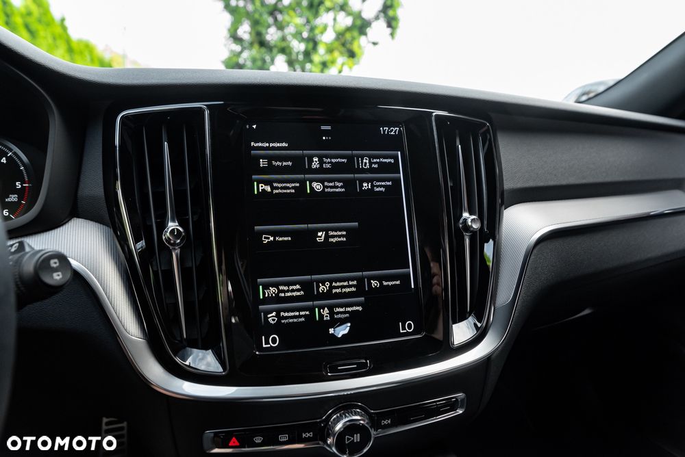 Volvo V60 B4 D Geartronic RDesign - 33
