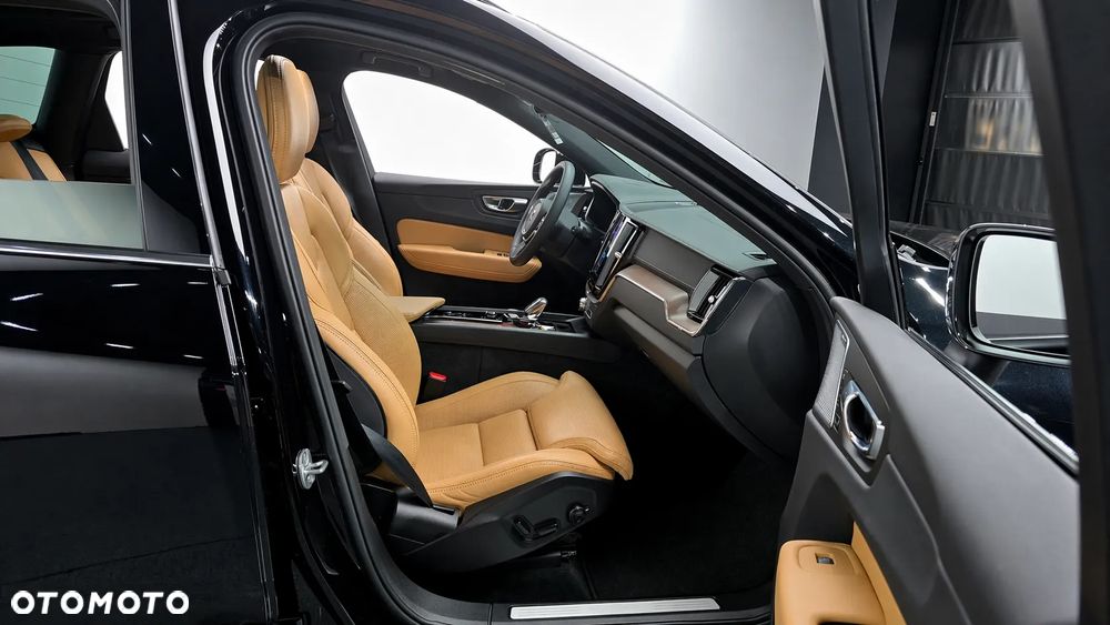 Volvo XC 60 B5 B AWD Geartronic Inscription - 10