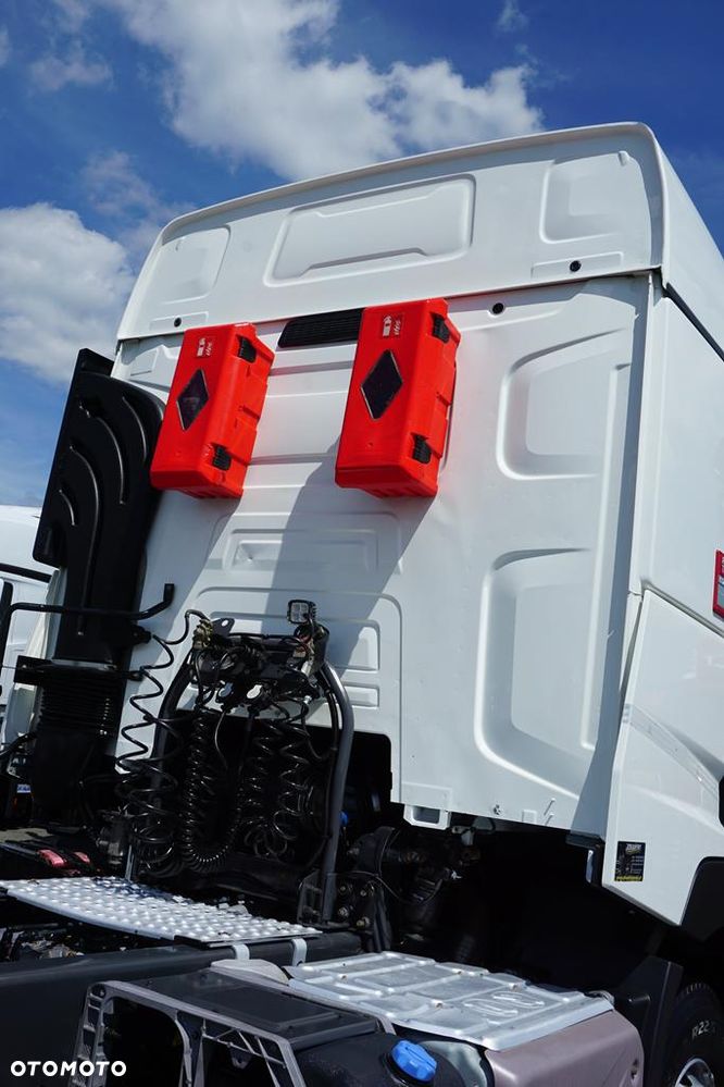 Renault C 520 / EURO 6 / ACC / 6 X 4 / RETARDER / DMC 100 000 KG - 34