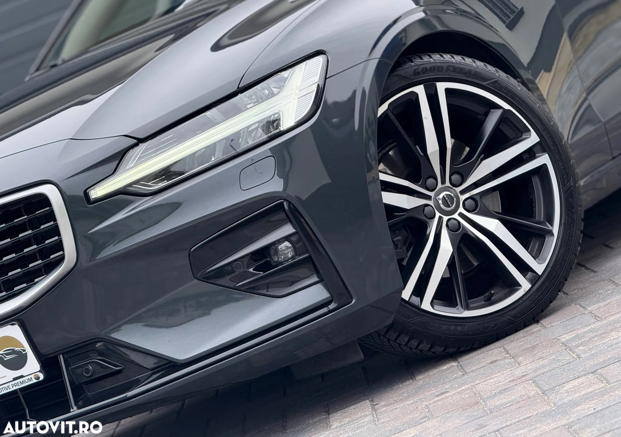 Volvo V60 T4 Geartronic R-Design - 13