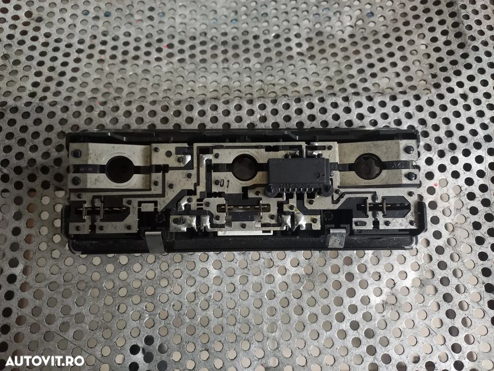 Plafoniera Spate Bmw X3 E83 An 2004-2005-2006-2007-2008-2009-2010 - Dezmembrari Arad - 5