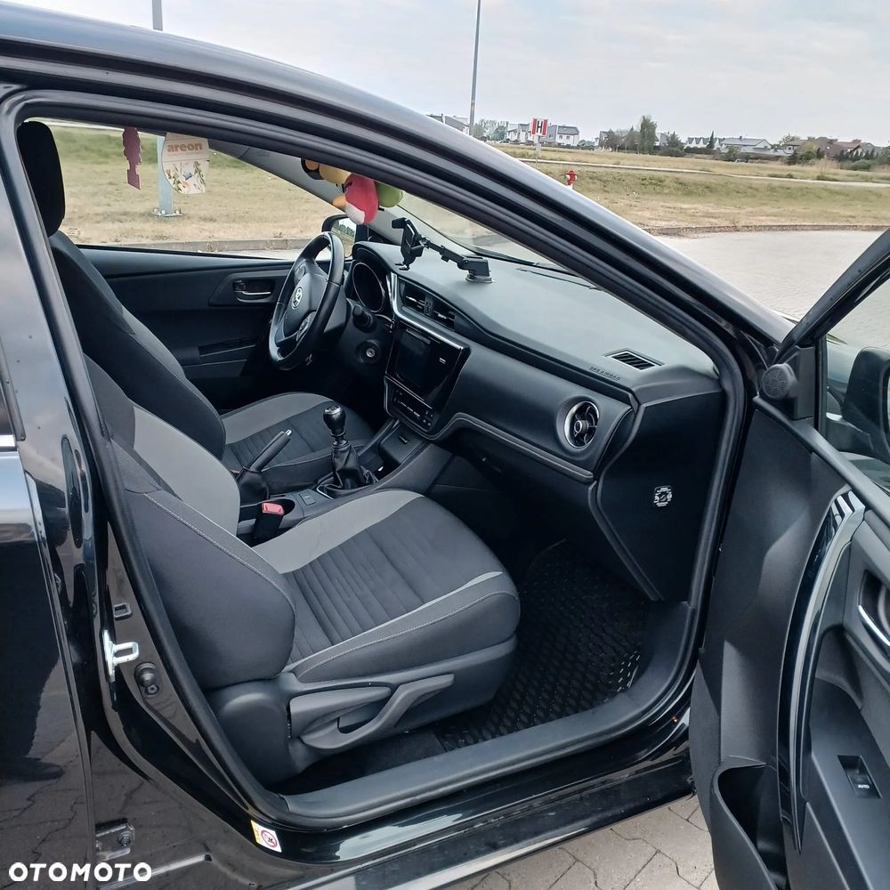 Toyota Auris 1.33 VVT-i Premium Comfort - 8