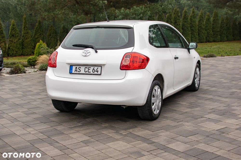Toyota Auris - 4