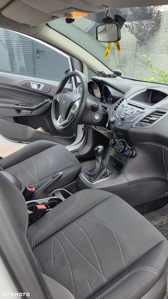 Ford Fiesta - 11