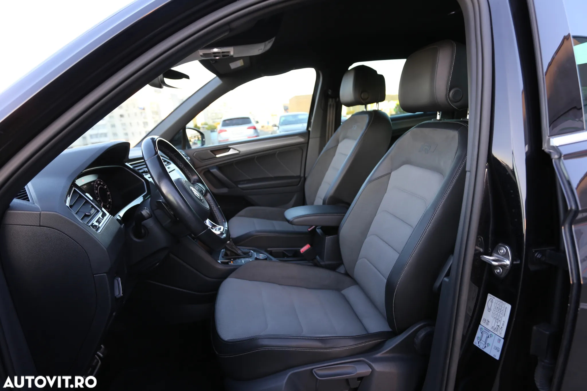 Volkswagen Tiguan 2.0 TDI 4Mot DSG Highline - 10