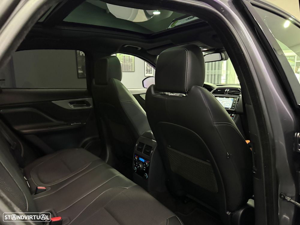 Jaguar F-Pace 20d Aut. R-Sport - 38