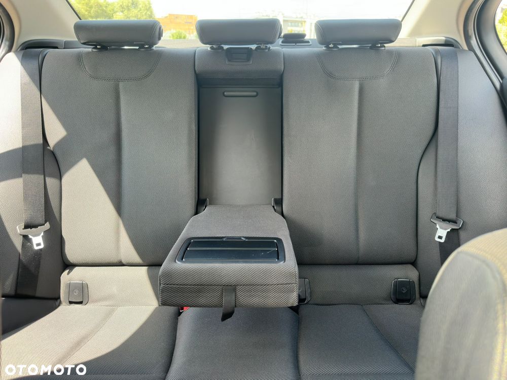 BMW Seria 3 320d Luxury Line - 22