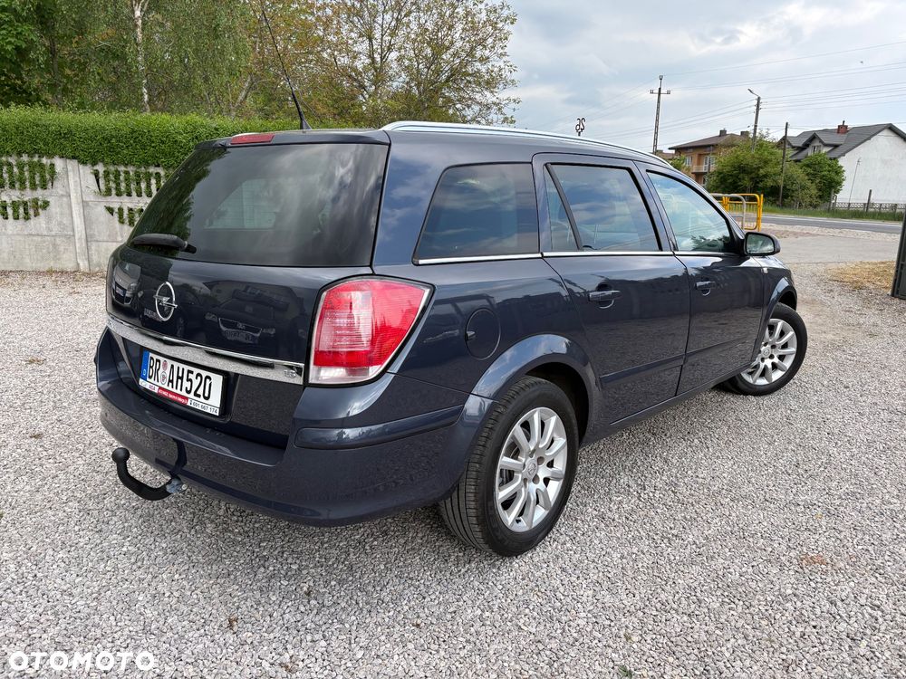 Opel Astra 1.6 Design Edition - 7