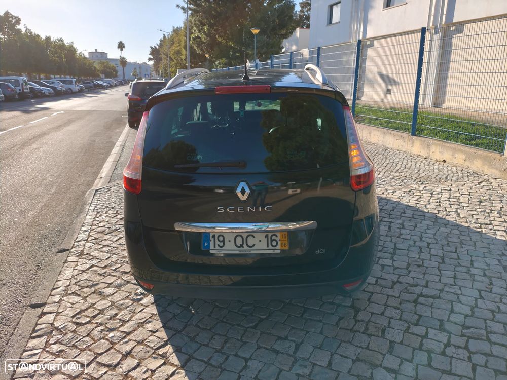 Renault Grand Scénic - 21