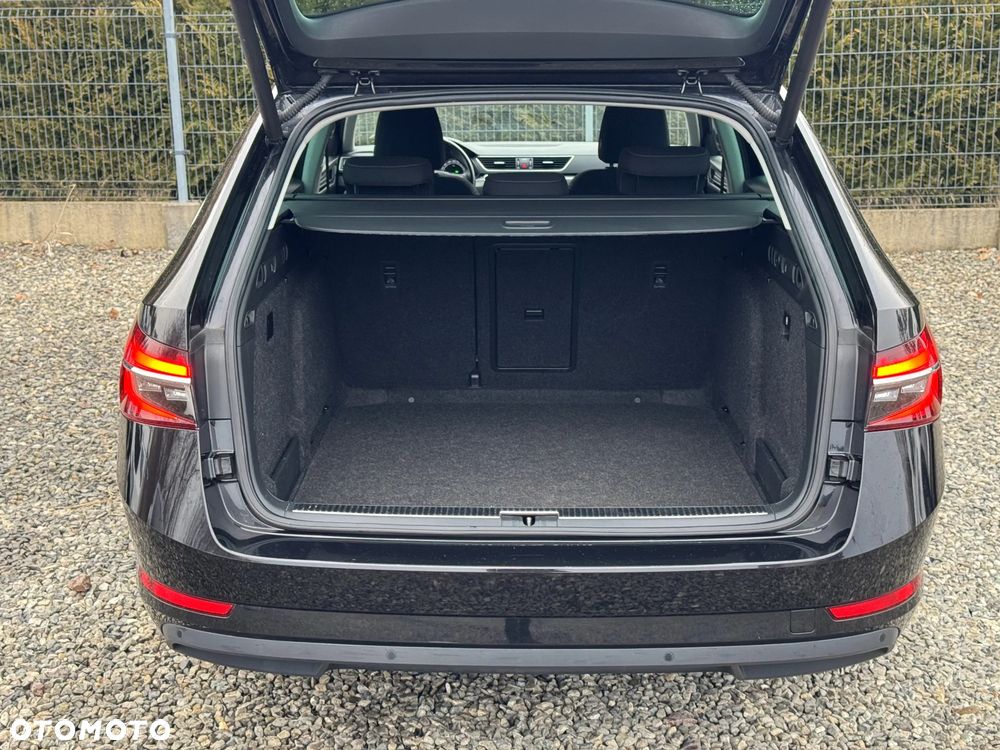 Skoda Superb 1.5 TSI Style DSG - 30