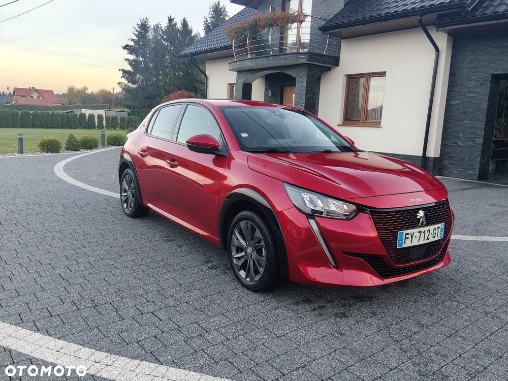 Peugeot 208 2021 photo 2