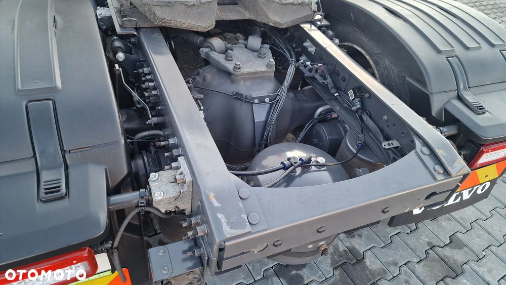 Volvo FH 500 Mega /Low Deck /Klima P. / Regulowane siodło standard - 22