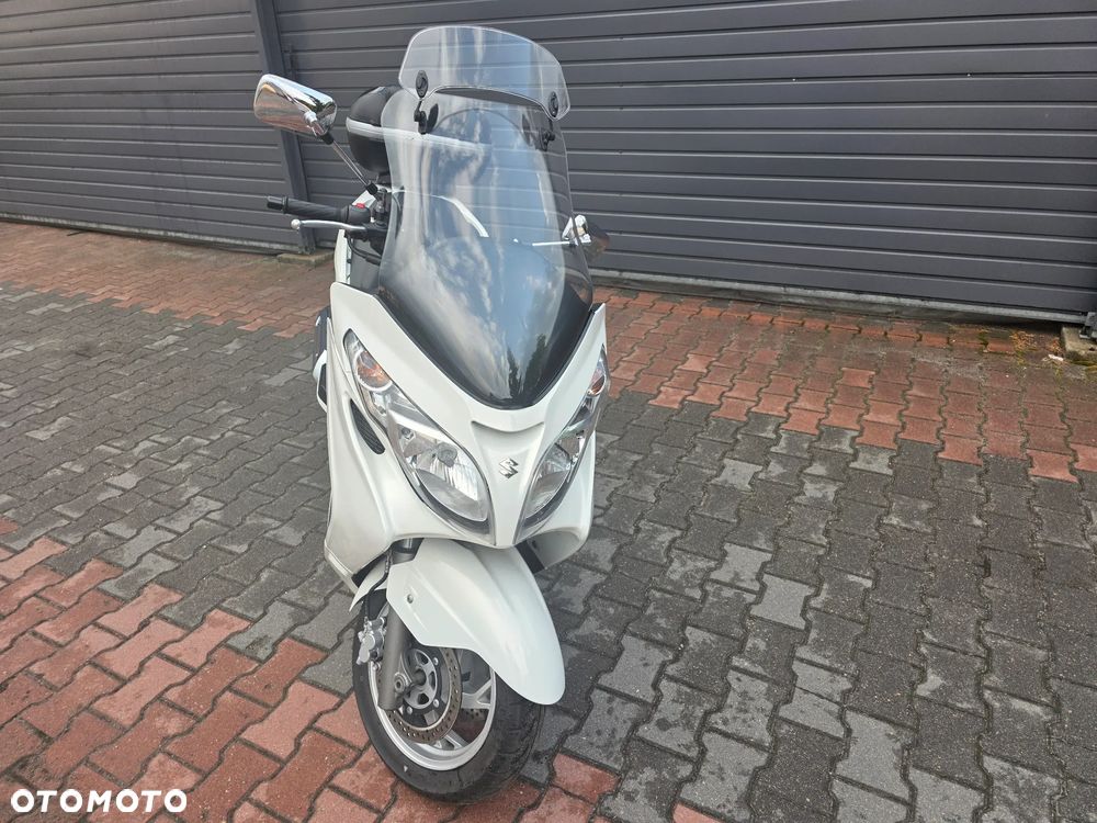 Suzuki Burgman - 3