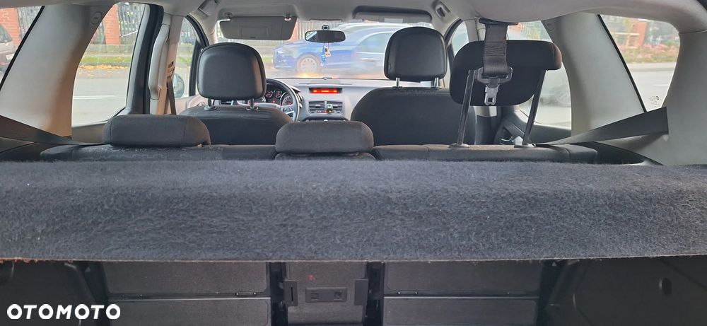 Opel Meriva - 8