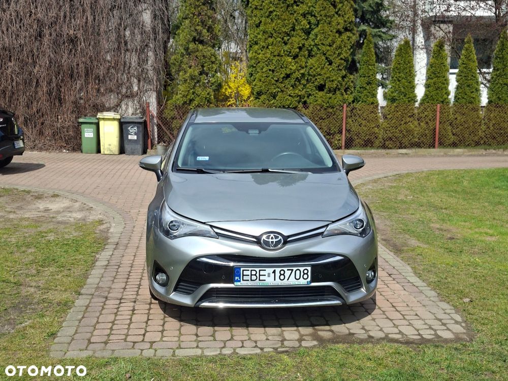 Toyota Avensis 2.0 D-4D Selection - 4